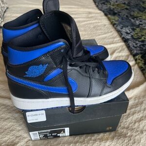 Nike Air Jordan 1 mid